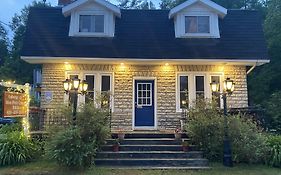 Auberge De Mon Petit Chum B&B